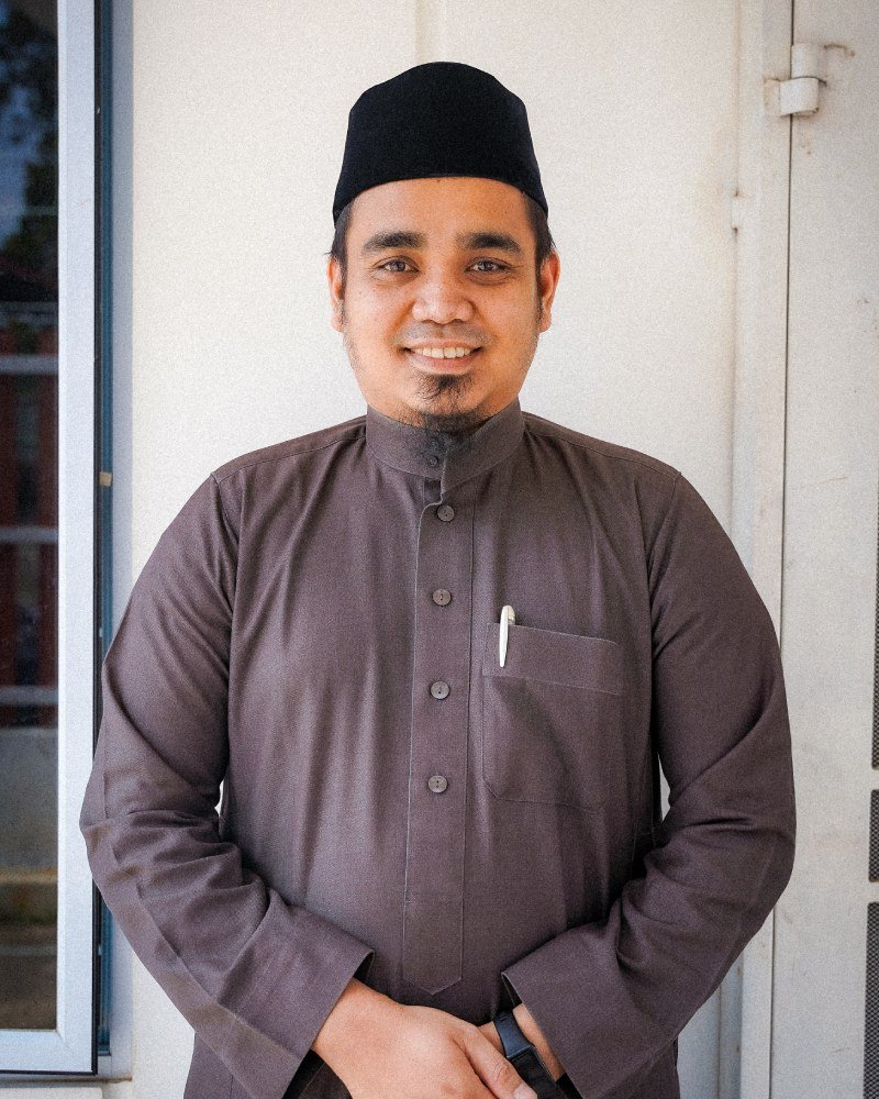 Ustadz Dasrel, S.Ag.